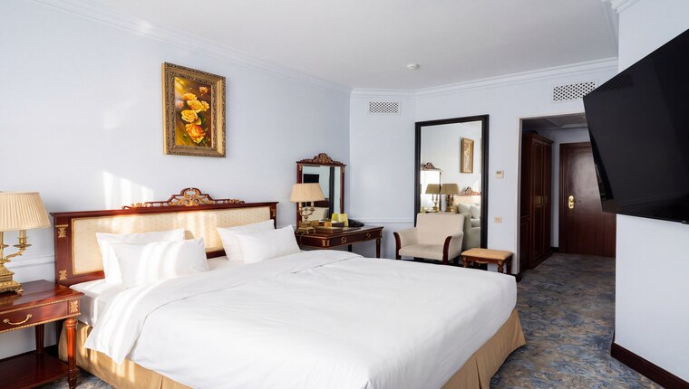 The cinema room at the hotel is your personal cinema room for any mood